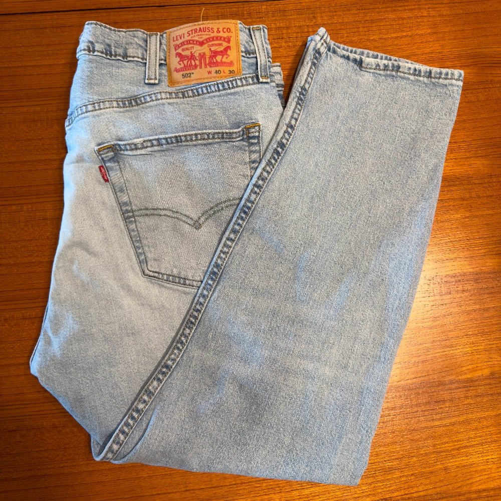 Levis 502 Mens Jeans 40x30 Light Wash Blue Stretch Taper EUC